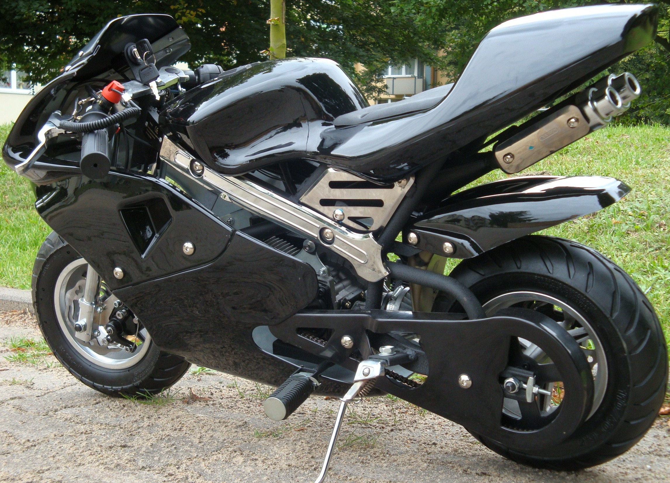 Edeltuning PocketBike Einzelstück in Berlin Motorrad Specials