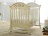 Romantisches Babybett /  Wiege Rose mit Ornamenten